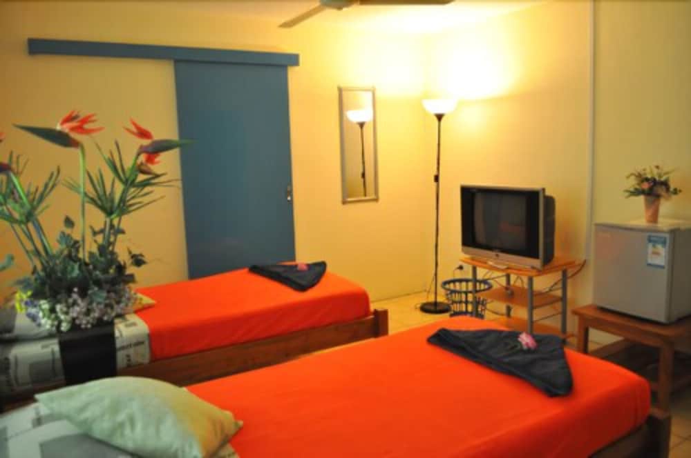 Basic Single Room, 1 Twin Bed photo 3