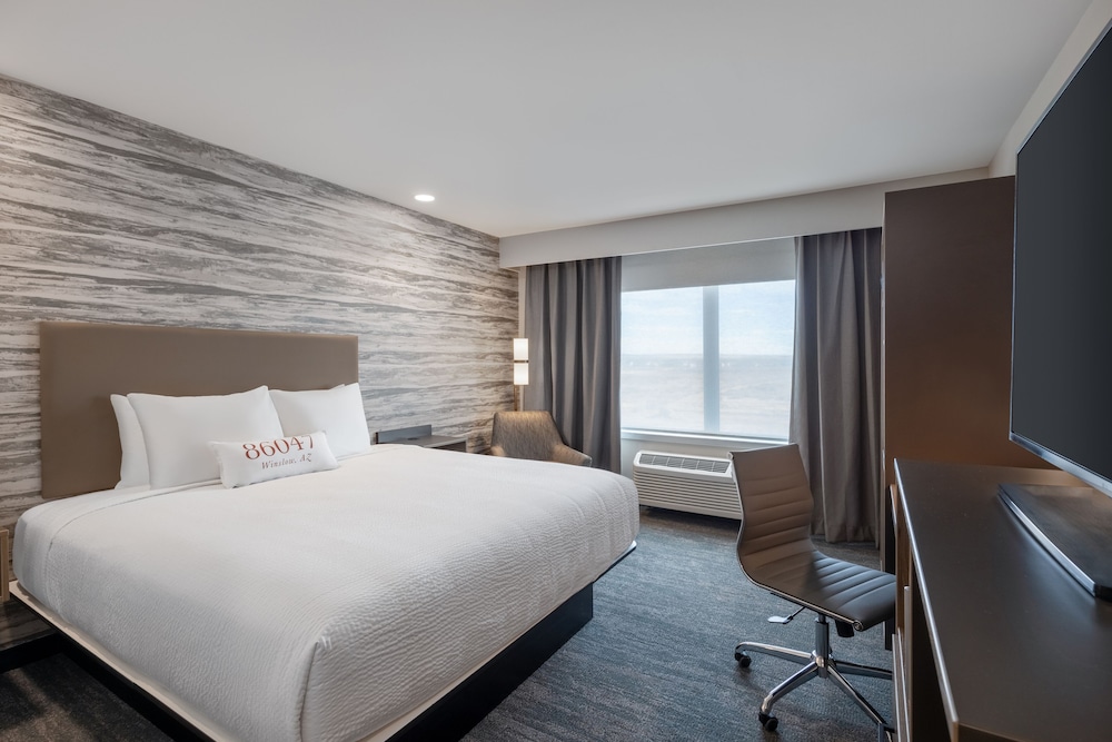 1 King Bed (Mobility Tub), Accessible Room