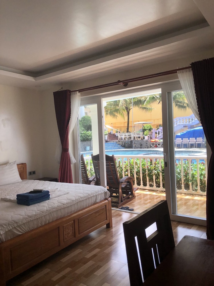 Superior Bungalow with Pool View photo 2