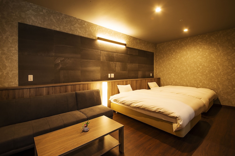 Relaxing Deluxe Japanese Western Room with Semi-Open-Air Bath, Non Smoking