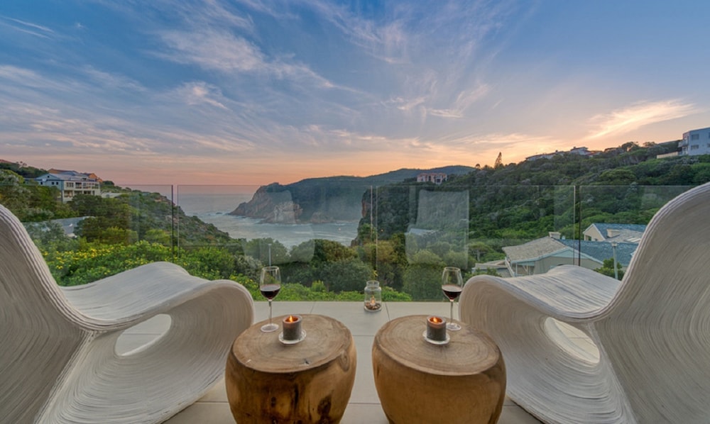 Classic Room, 1 King Bed, Balcony, Ocean View - Photo 10