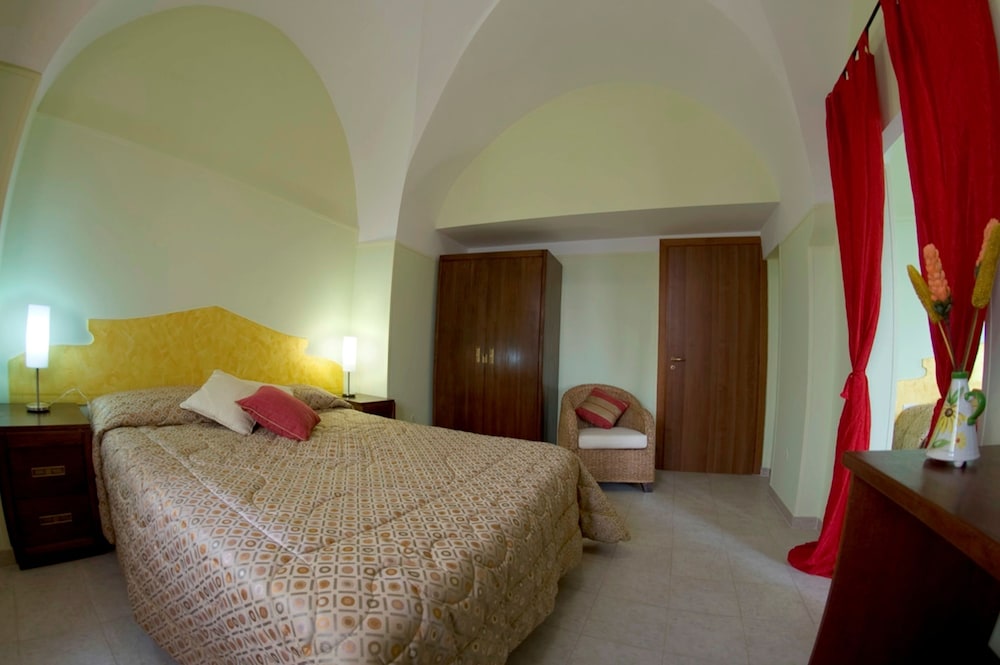 Quadruple Room photo 3