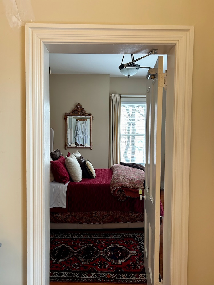 Pandora Suite, with Jacuzzi