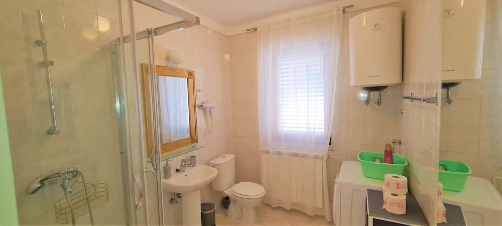 Exclusive Apartment (A1) photo 2