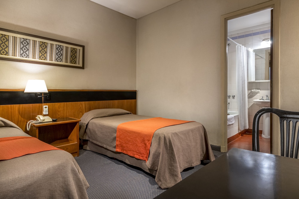 Double Room, 2 Twin Beds photo 3