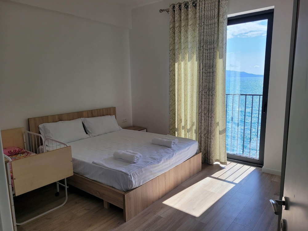 Apartment, 2 Bedrooms, Accessible, Balcony
