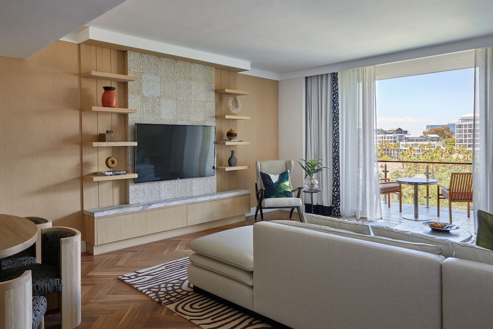 Suite, 1 Bedroom, Marina View