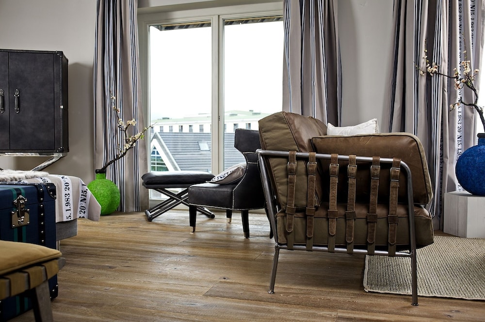 Deluxe Double Room, Partial Ocean View