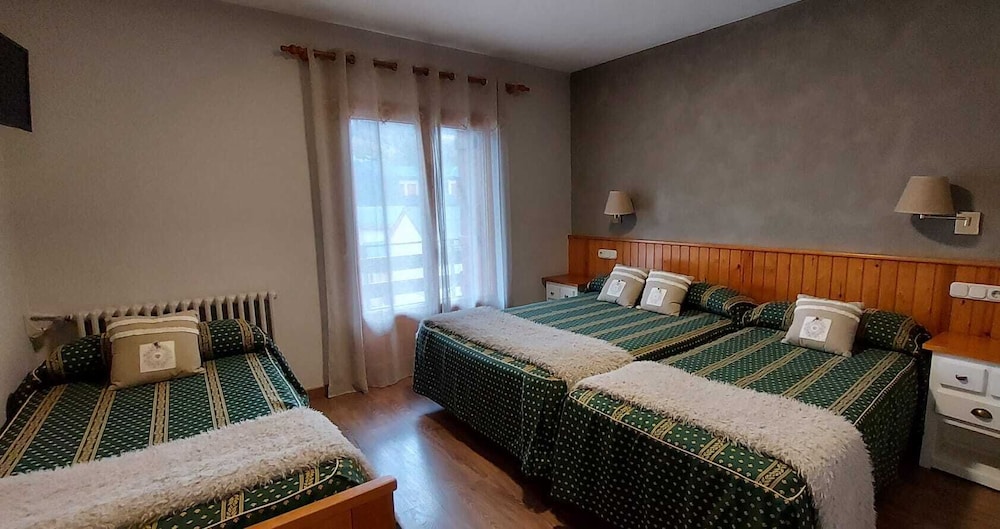 Quadruple Room photo 3