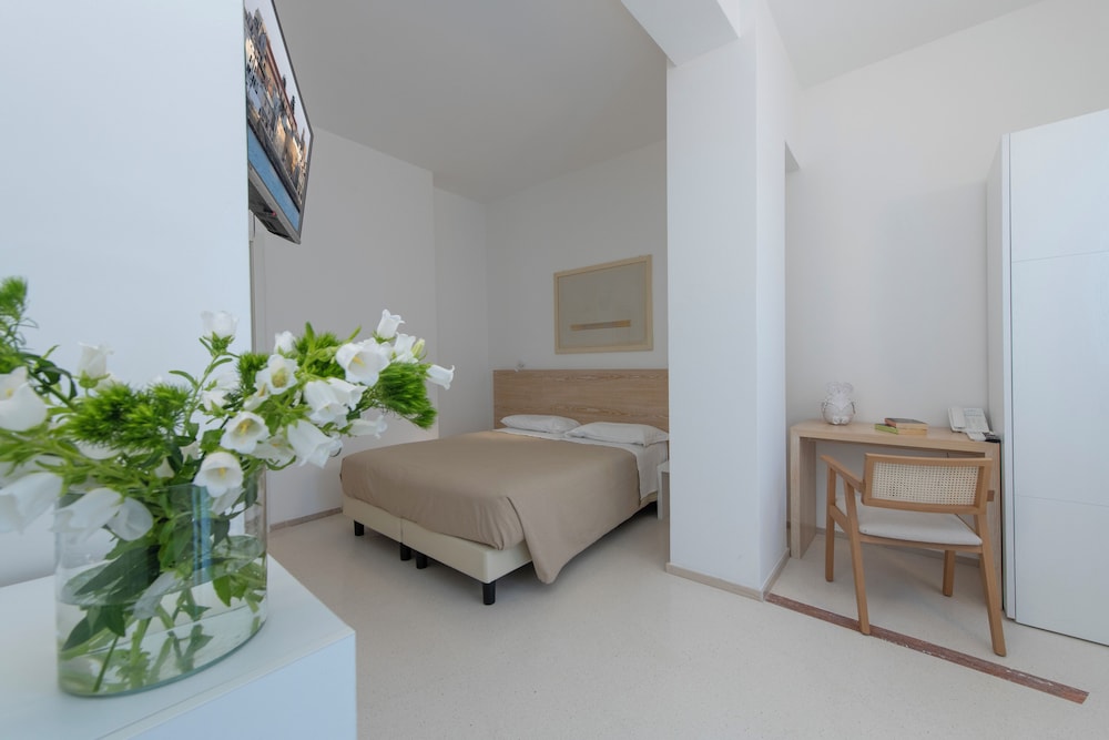 Superior Double Room, Patio - Photo 1