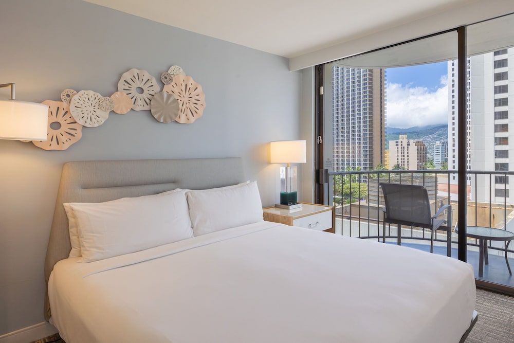 Family Studio Suite, Balcony, City View (family Room)