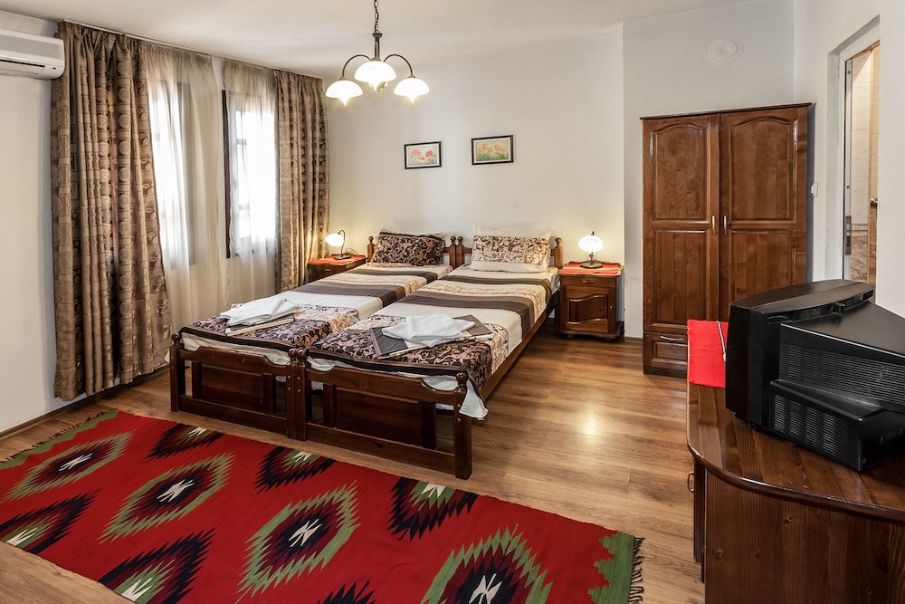 Traditional Twin Room
