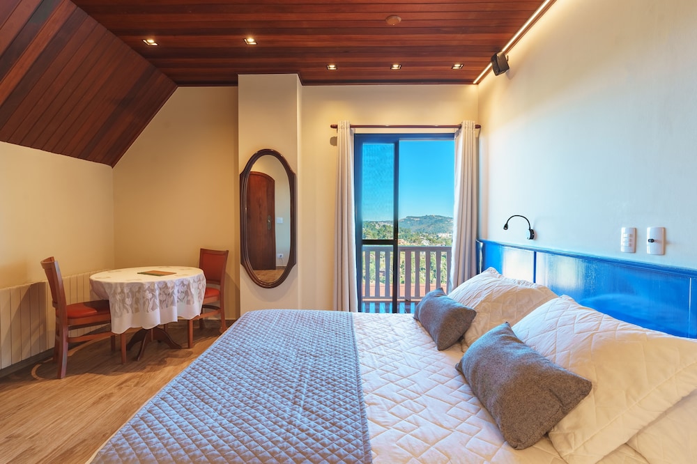 Luxury Double or Twin Room, Balcony, Annex Building photo 3