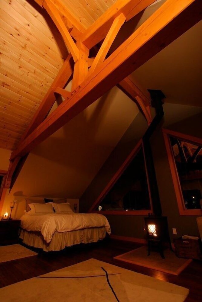 Premium Loft, 1 Bedroom, Mountain View photo 3
