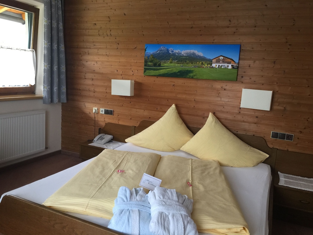 Triple Room, 1 Double Bed with Sofa bed, Balcony photo 3