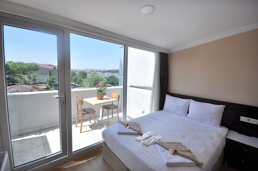Deluxe Triple Room, Sea View photo 1