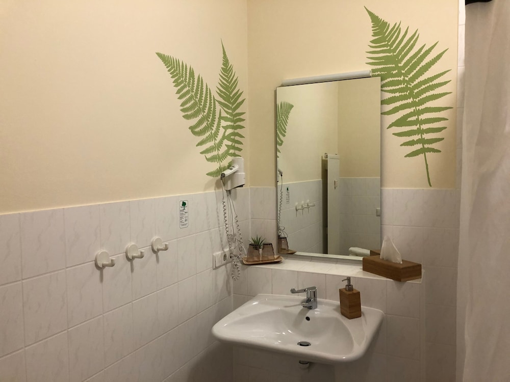 Comfort Single Room, 1 Bedroom, Accessible, Non Smoking photo 3