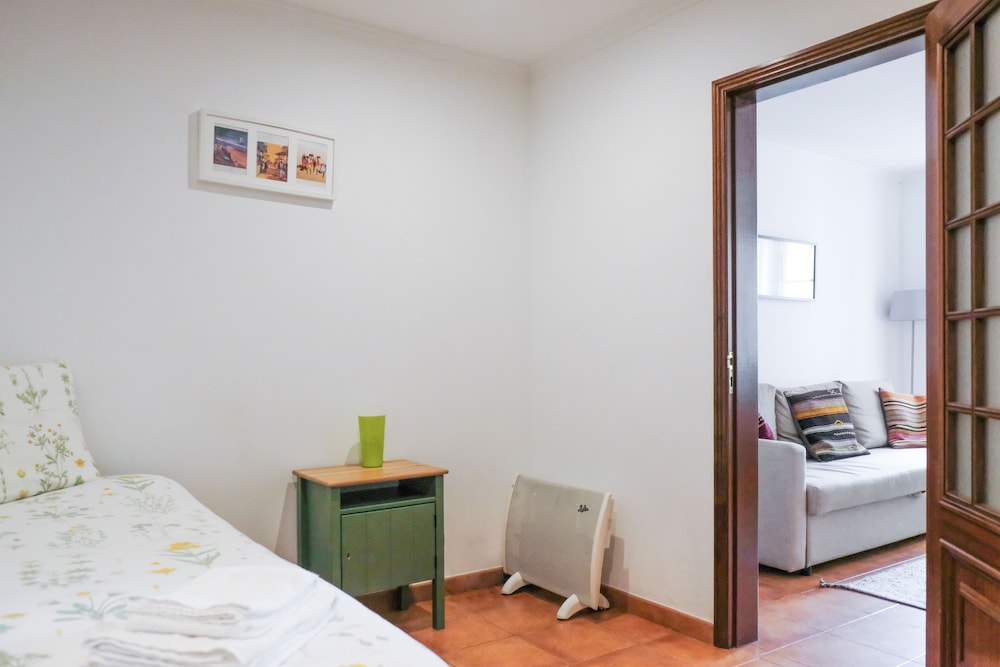 Apartment, 2 Bedrooms, City View photo 3