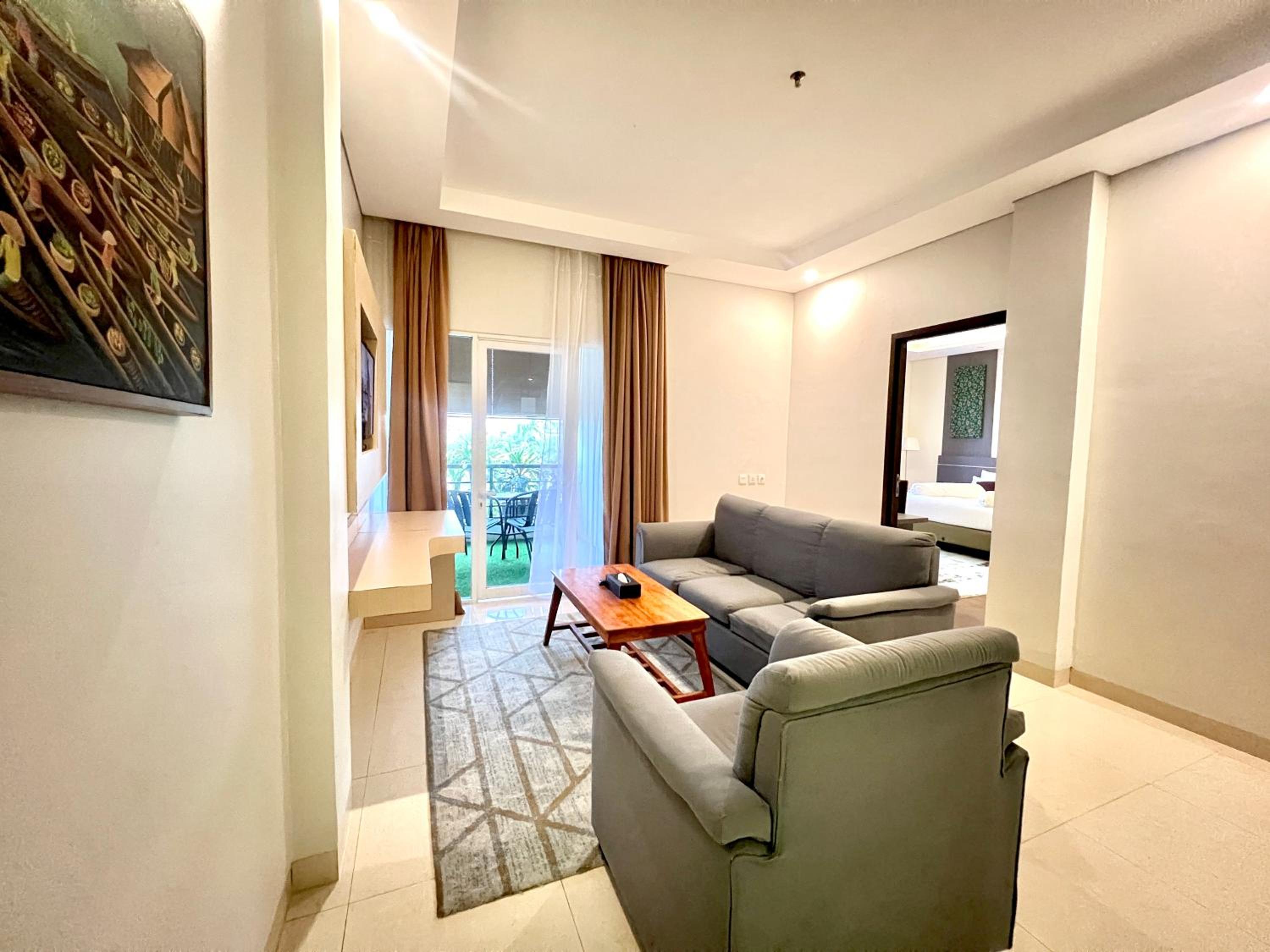 Alaska Suite with Balcony - Photo 2