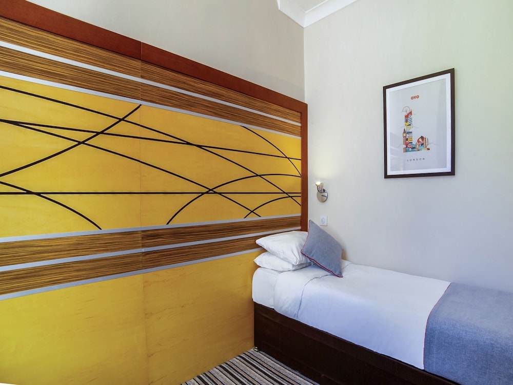 Standard Twin Room photo 3