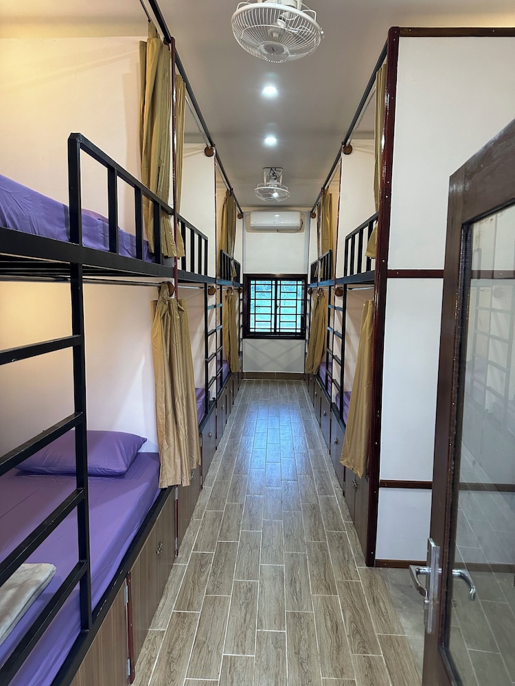 Classic Shared Dormitory, Mixed Dorm, Garden View photo 3