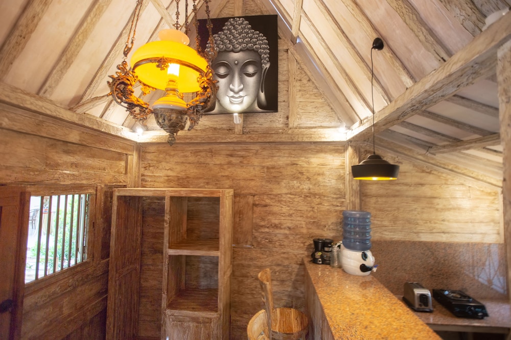 Classic Cabin, 1 King Bed, Garden View, Garden Area photo 3