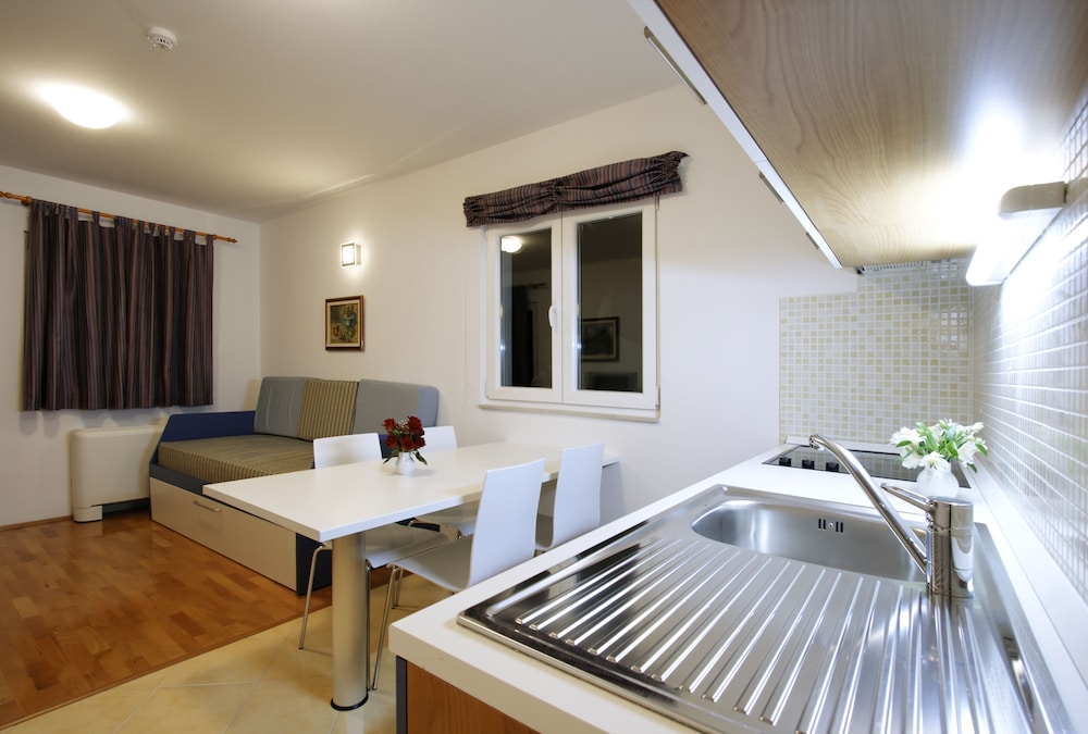 Standard Apartment, 2 Bedrooms photo 2