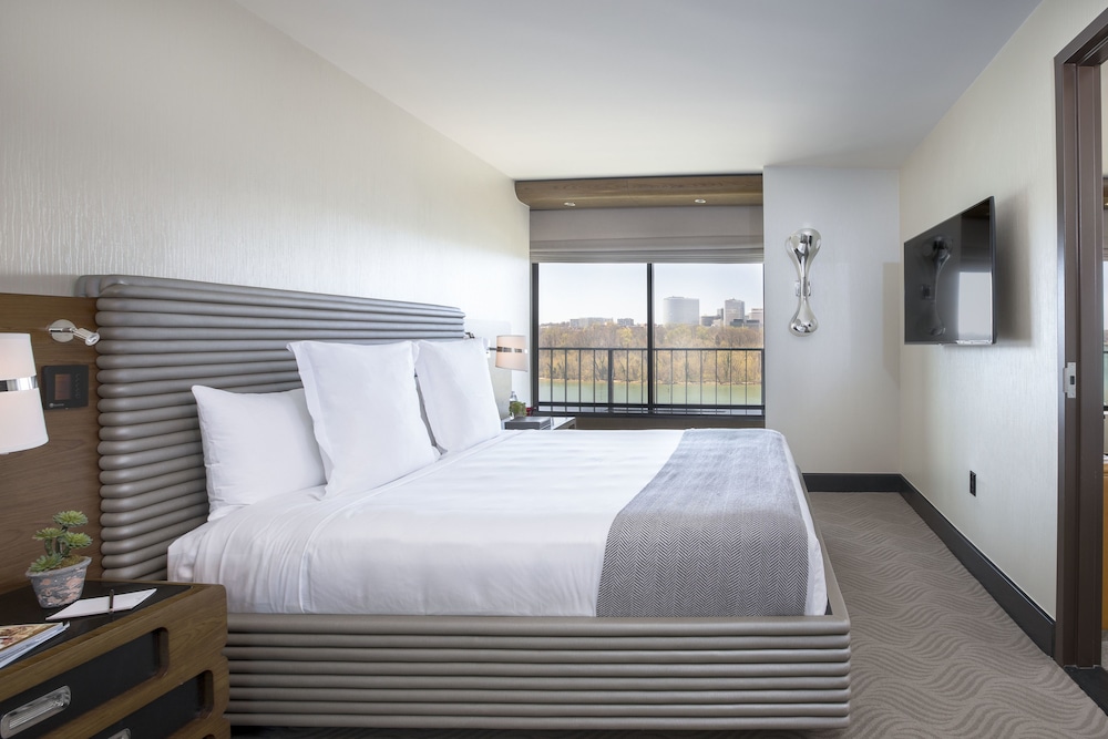Suite, 1 Bedroom, Accessible, Garden View - Photo 1