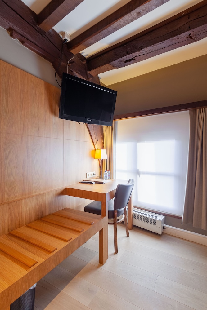 Basic Single Room photo 3