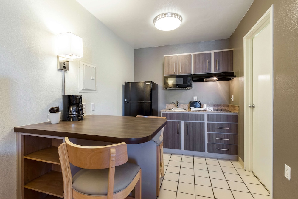 Studio 6-Tempe, AZ, Photo 10