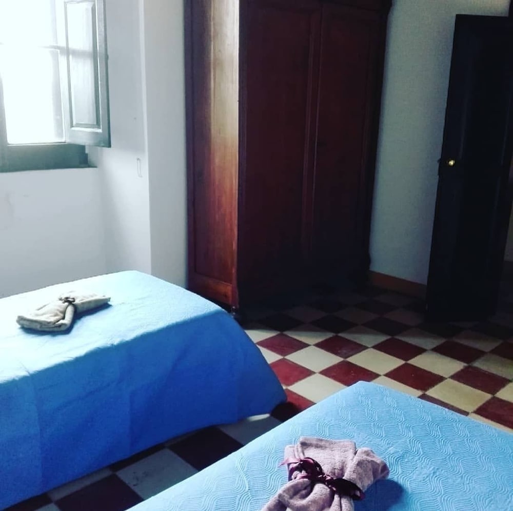 Twin Room, Shared Bathroom photo 1