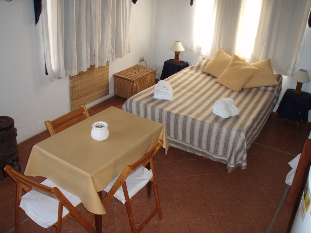 Basic Bungalow (4 Adults) photo 2