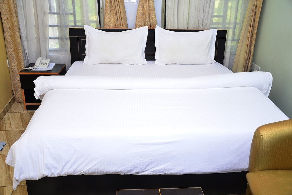 Royal Studio Suite