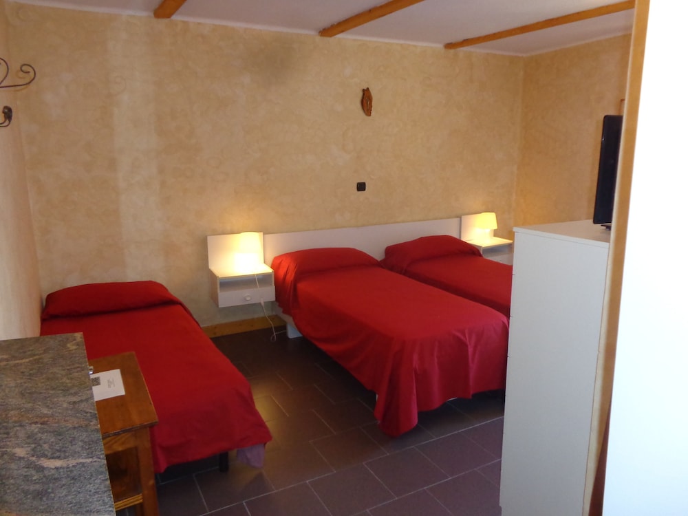 Triple Room - Photo 1