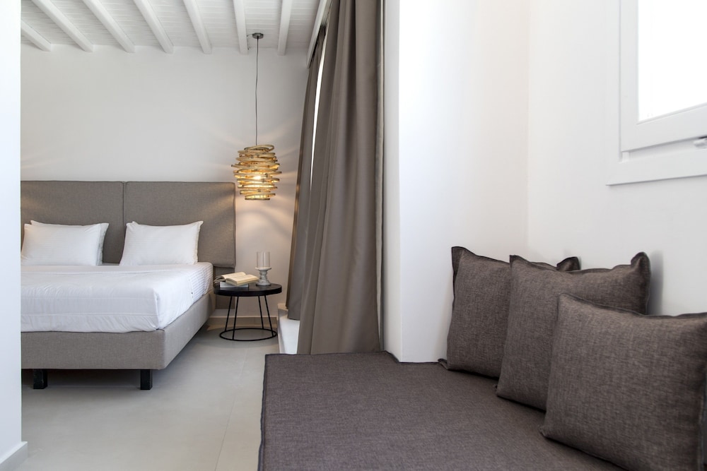 Deluxe Suite Sea View with Private Hot Jacuzzi photo 2