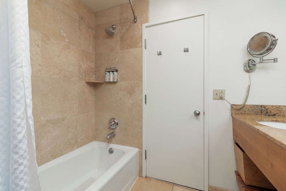 Traditional Room, 2 Queen Beds, Resort View - Photo 8