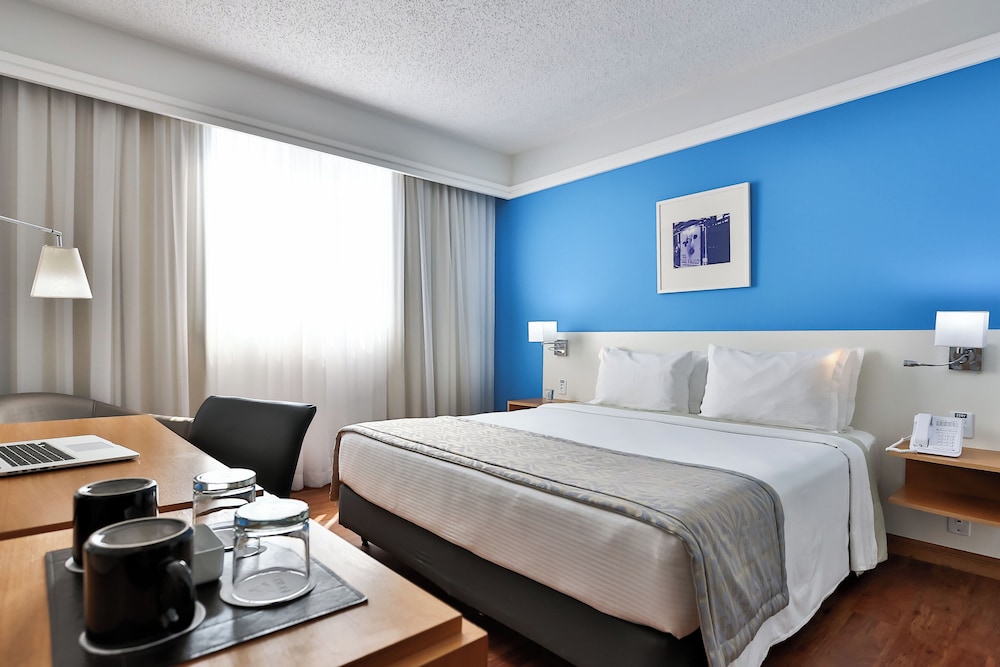 Premium Double Room, Mobility Accessible photo 3