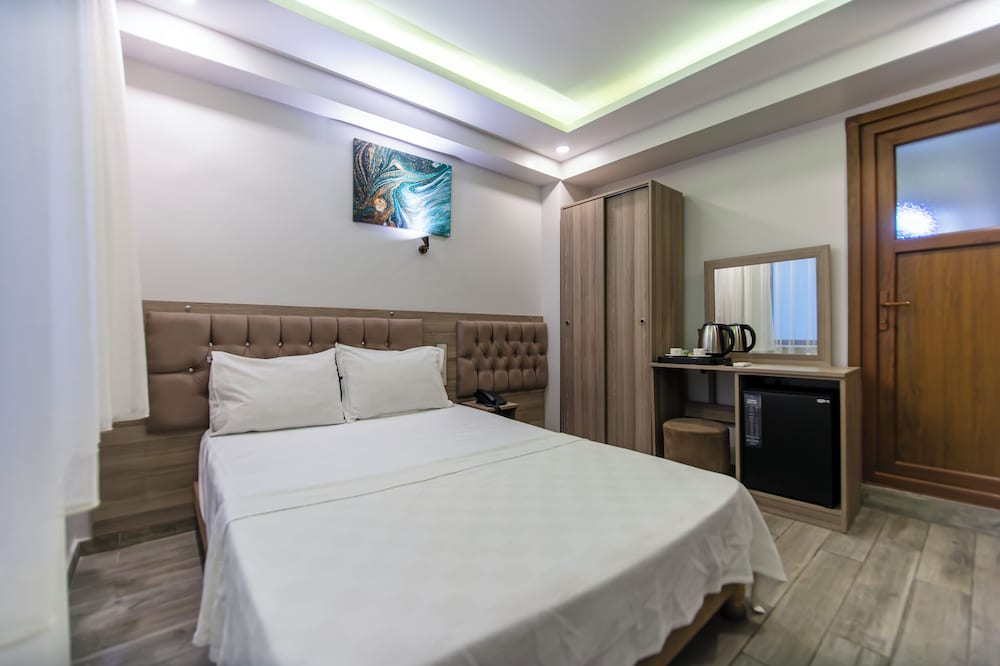 Standard Double Room Single Use photo 3