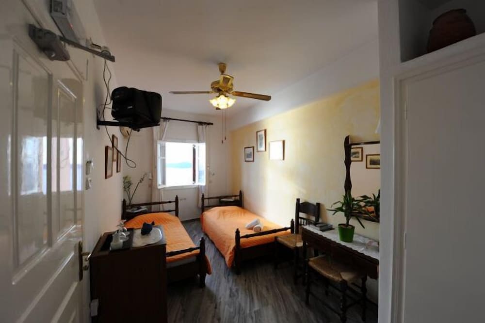 Standard Room - Photo 4