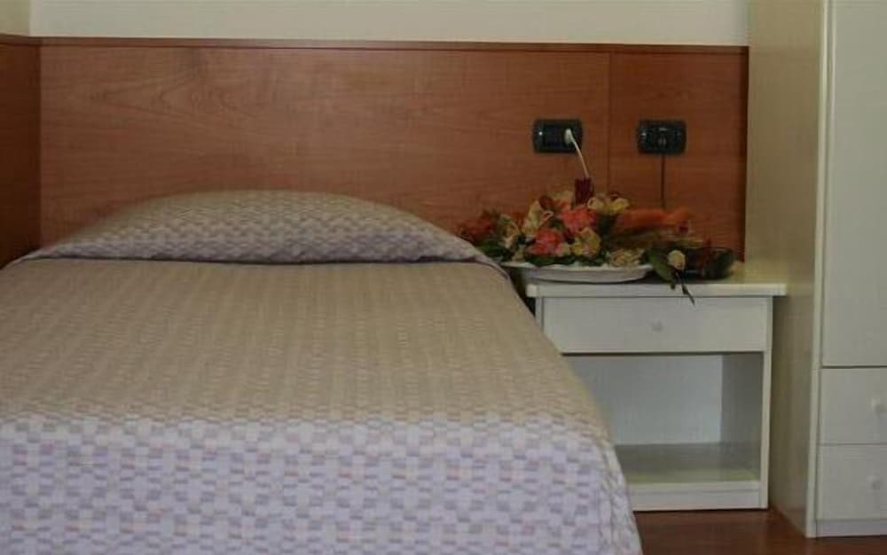 Comfort Single Room