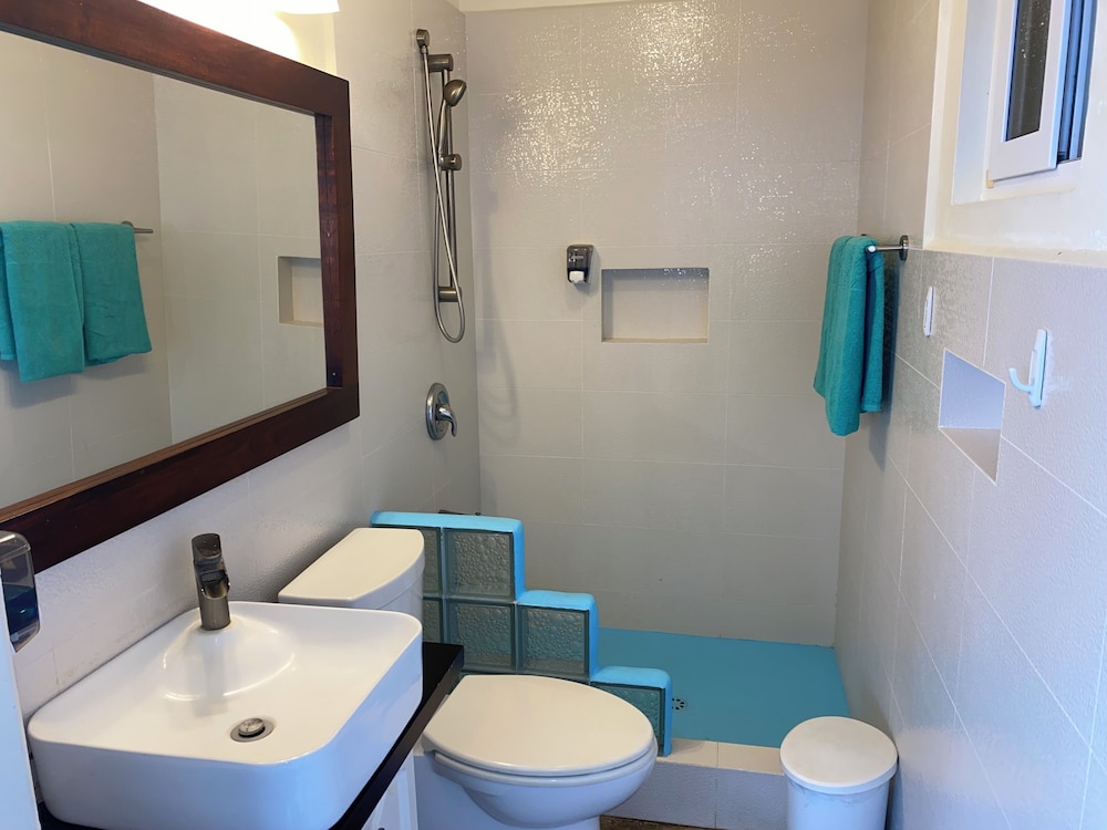 Luxury Suite, Beach View photo 2
