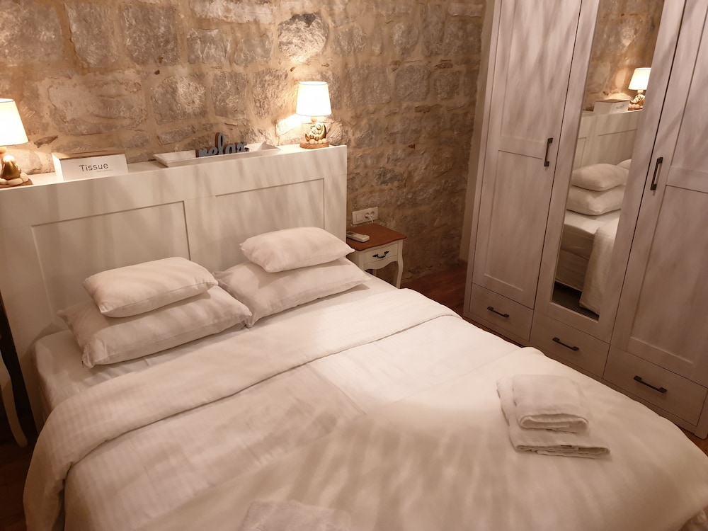 One Bedroom Apartment with Balcony
