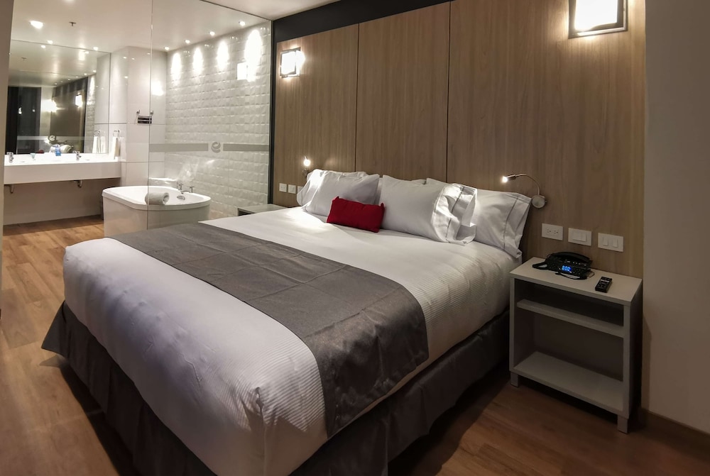 Suite, 1 King Bed, Non Smoking (Relax) - Photo 1