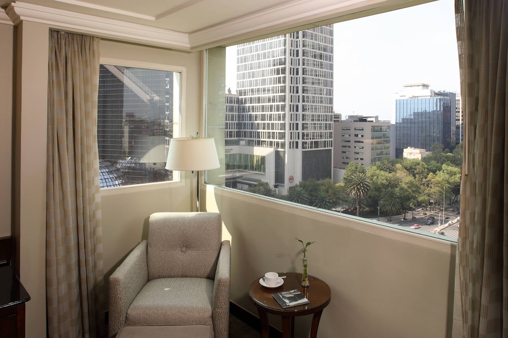 Executive Room, 1 King Bed (No View) - Photo 3