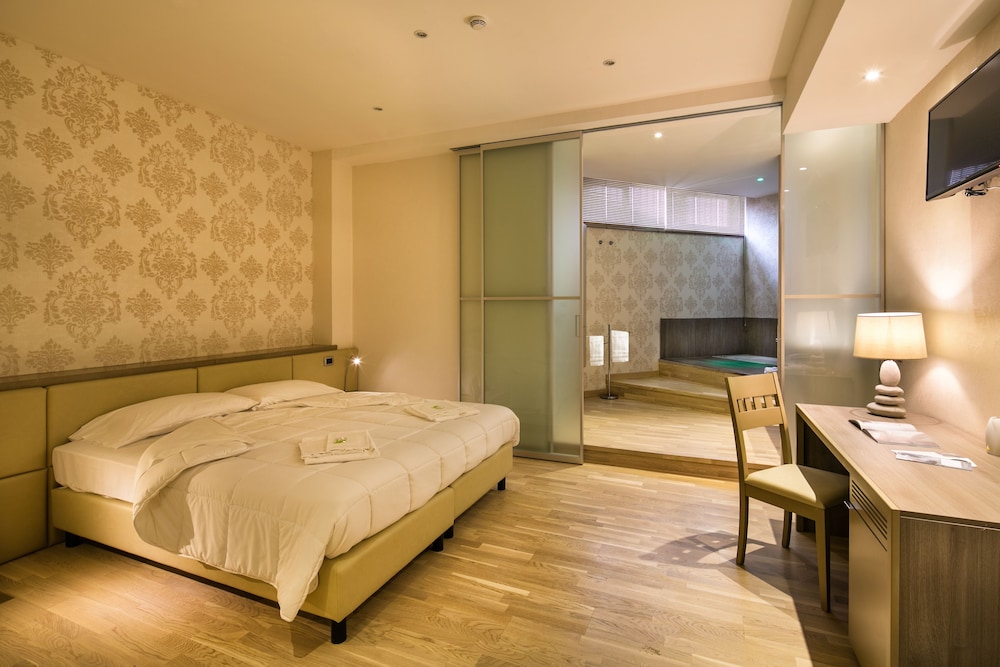 Superior Double or Twin Room, Mezzanine