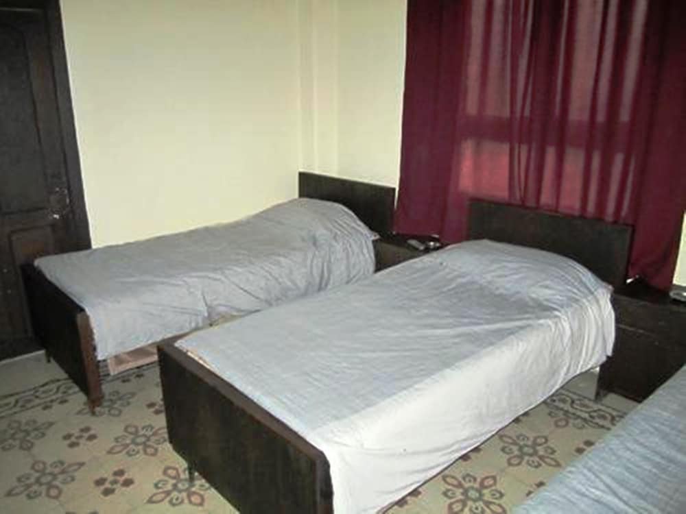 Basic Triple Room