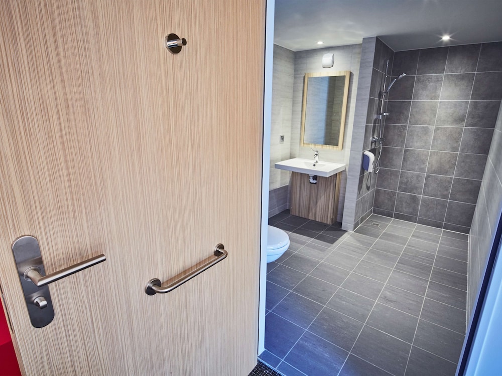 Standard Room, 1 Double Bed - Photo 9