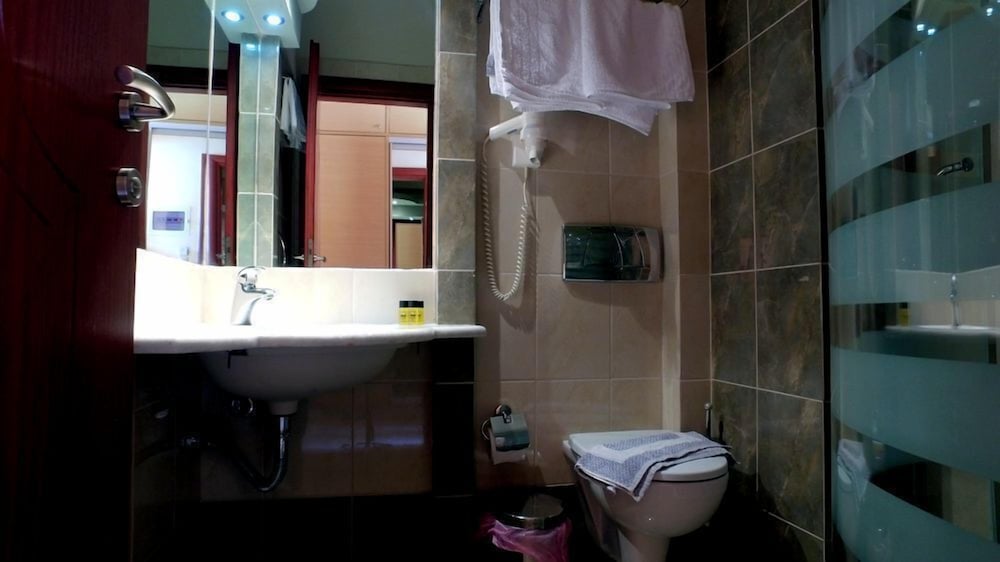Basic Triple Room photo 3