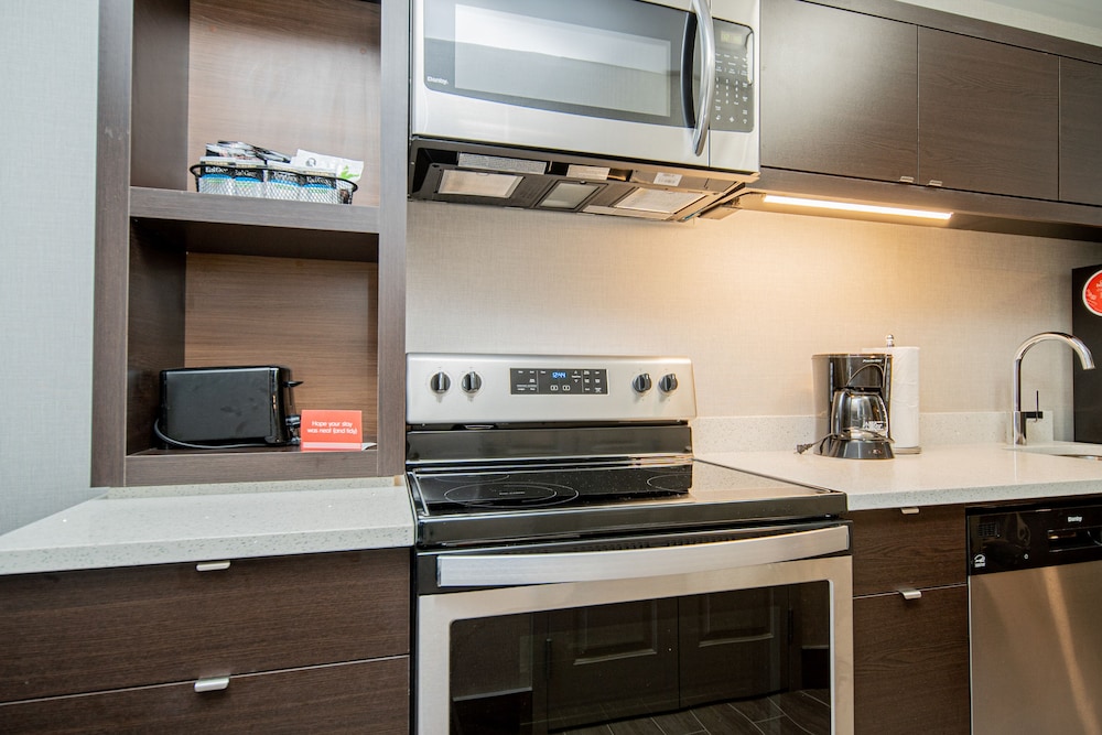 Suite, 1 Bedroom photo 2