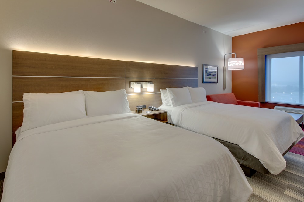 Suite, 2 Queen Beds (Additional Living Area) - Photo 2